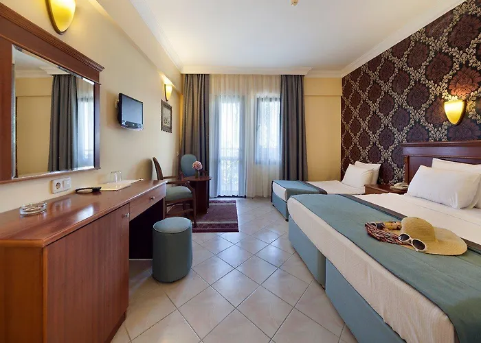 Golden Age Crystal Отель 4*