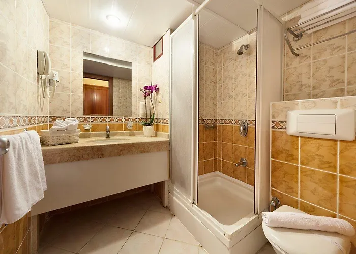 Golden Age Crystal Отель 4*